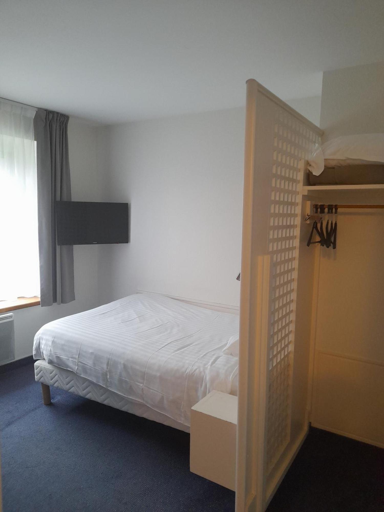 Logis Hotel Lodge La Valette Cesson-Sevigne Bagian luar foto
